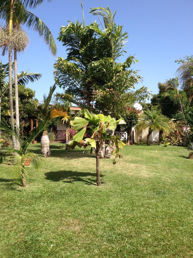 Le Bungalow Des Bougainvilliers Ducos Esterno foto